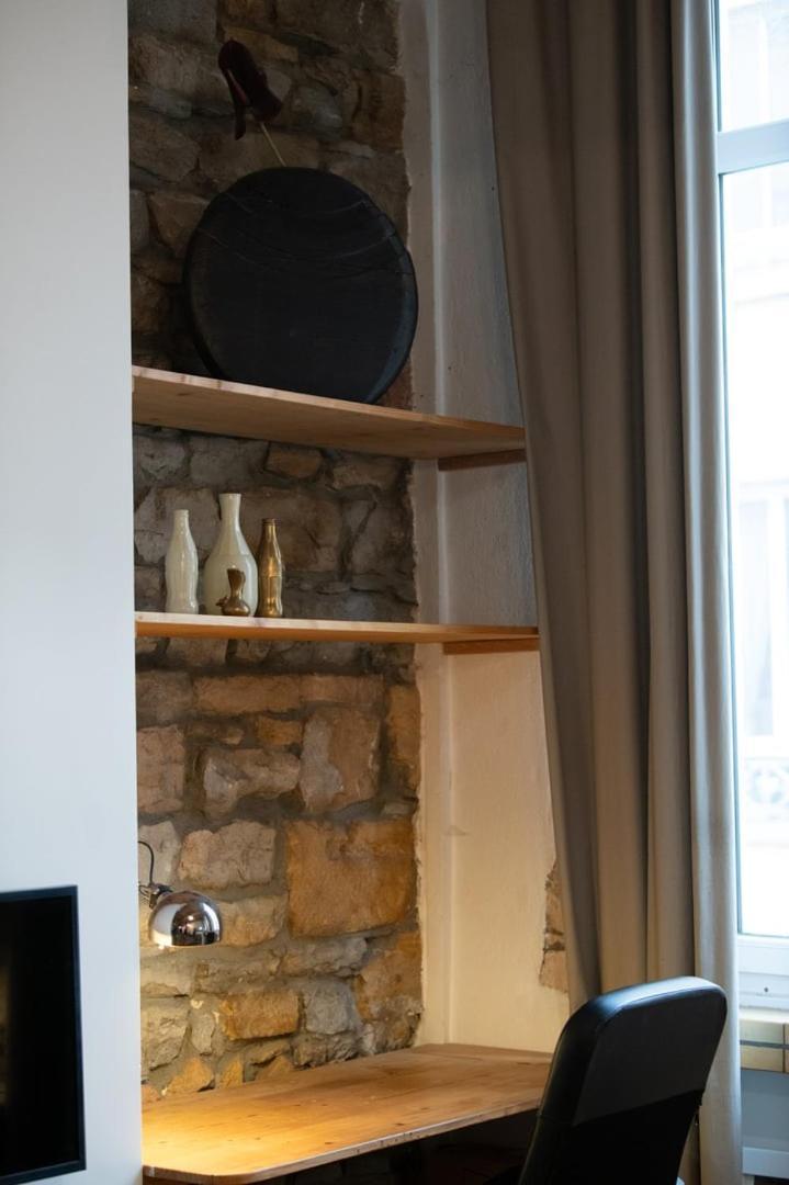 Le Petit Imbert - Studio Chaleureux Et Cozy Лион Экстерьер фото