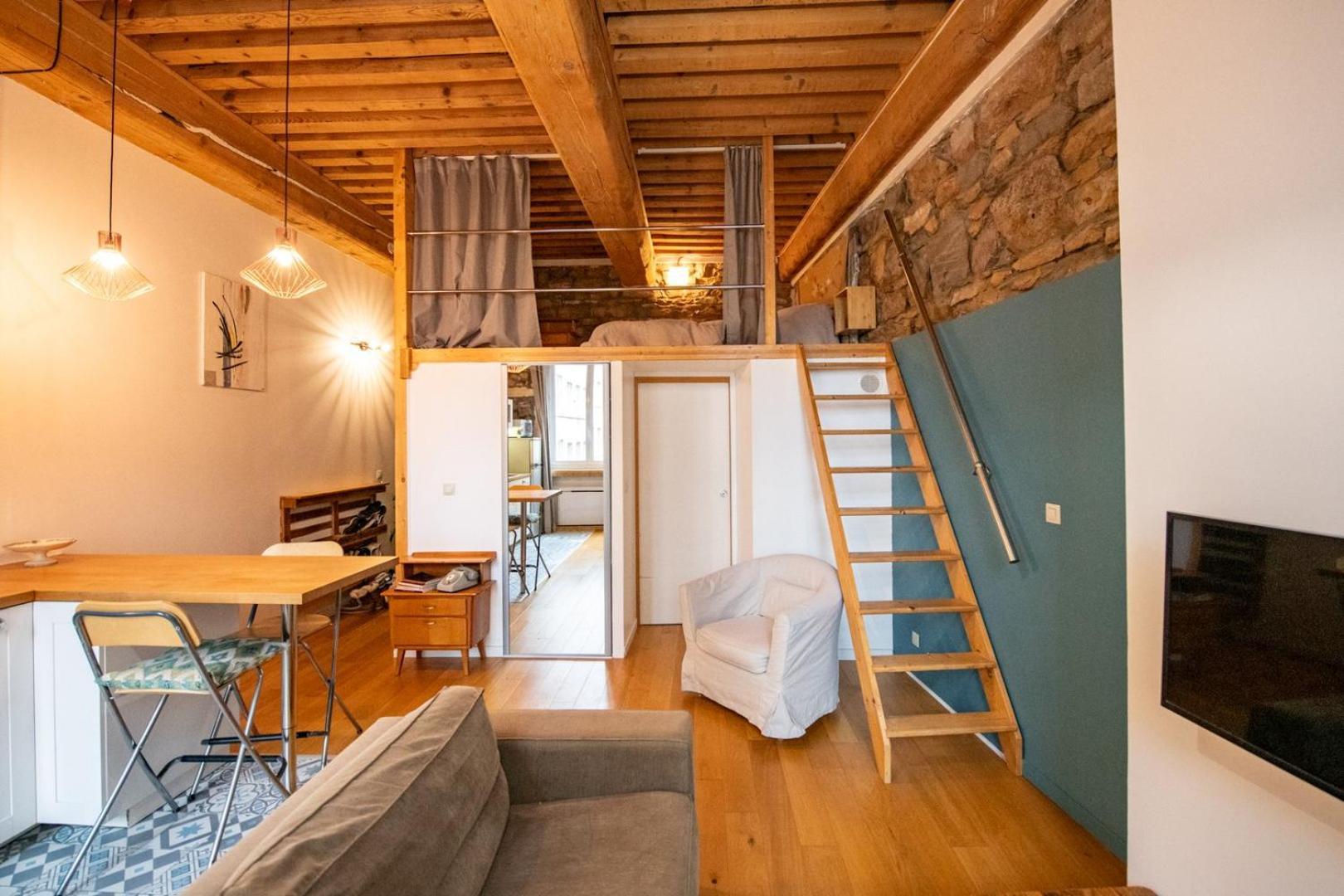 Le Petit Imbert - Studio Chaleureux Et Cozy Лион Экстерьер фото